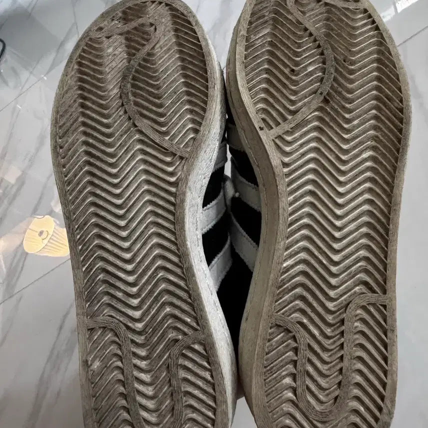 [BUNJANG] Adidas Superstar 82 Core Black Sneakers / 아디다스 슈퍼스타 82 코어블랙 250