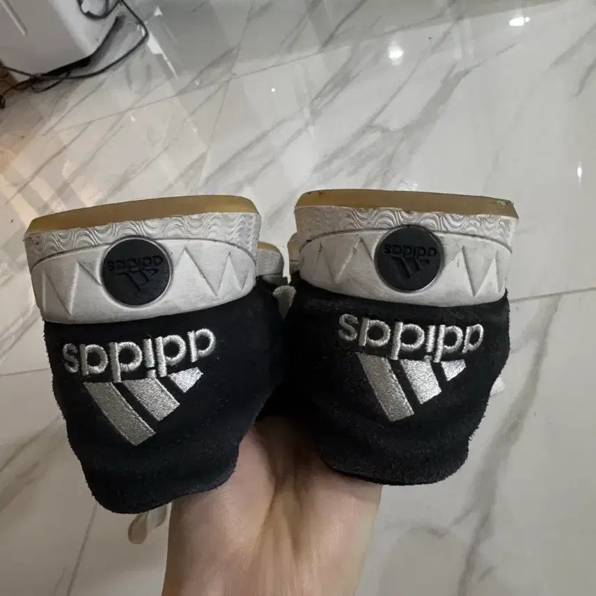 [BUNJANG] Adidas Adimatic Core Black Sneakers / 아디다스 아디매틱 코어블랙 250