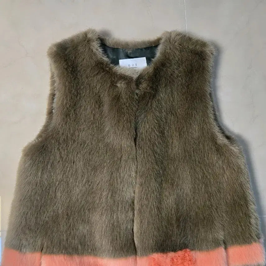 [BUNJANG] GOS Eco Fur Vest / GOS 에코 퍼 베스트 브라운/핑크