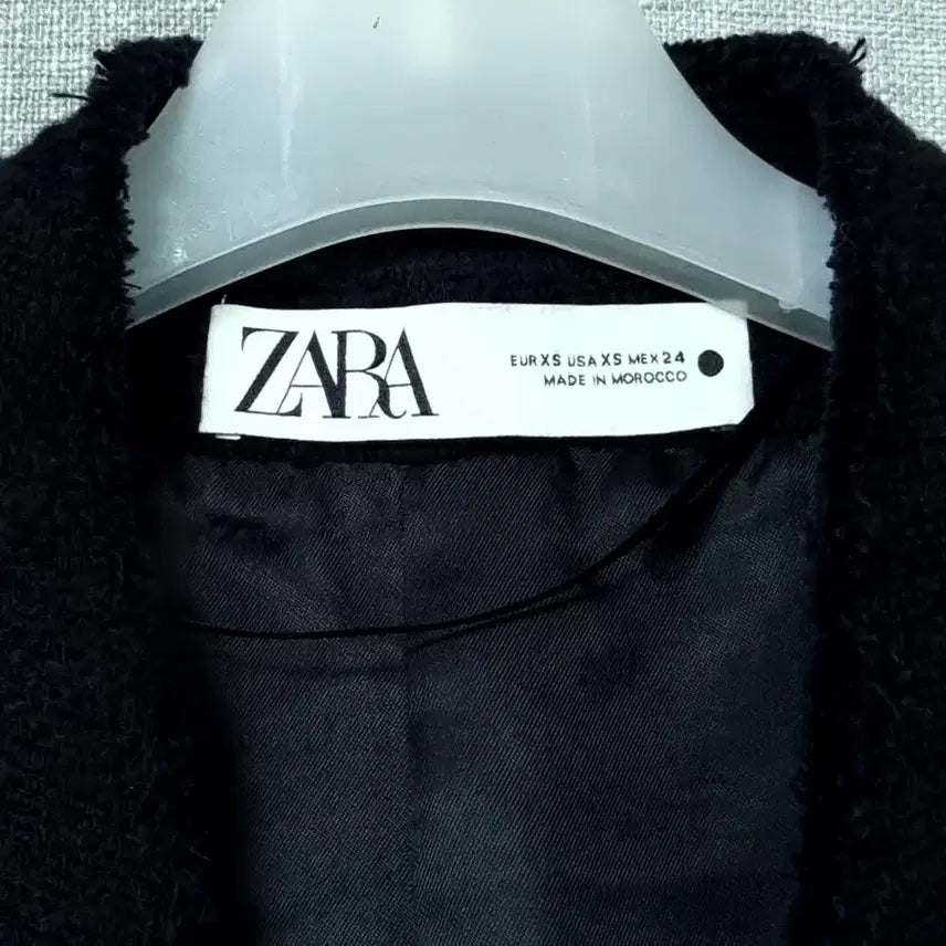 [BUNJANG] ZARA Jewel Button Black Tweed Jacket / 자라 보석단추 블랙자켓 44~55