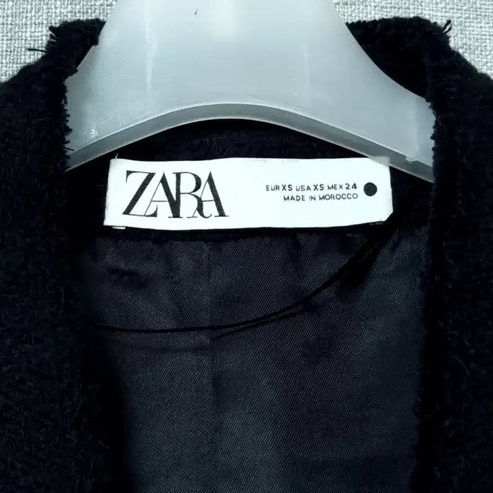 [BUNJANG] ZARA Jewel Button Black Tweed Jacket / 자라 보석단추 블랙자켓 44~55