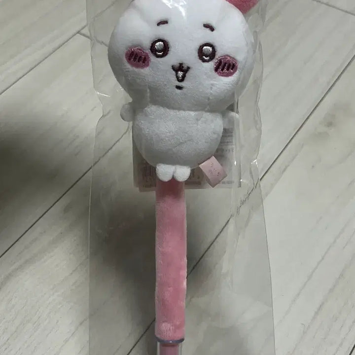 [BUNJANG] Chiikawa Crab Costume Plush Pen / 치이카와 카니 인형 누이구루미 볼펜