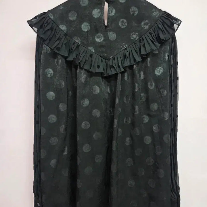 [BUNJANG] EGOIST Black Dot Frill Blouse / EGOIST 에고이스트 블랙 도트 프릴 블라우스 66