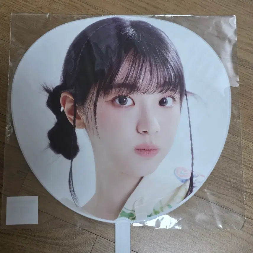 [BUNJANG] QWER World Tour Japan MD Cho-dan Fan (Sealed) / 미개봉)QWER 월드투어 일본 MD 부채 우치와 쵸단