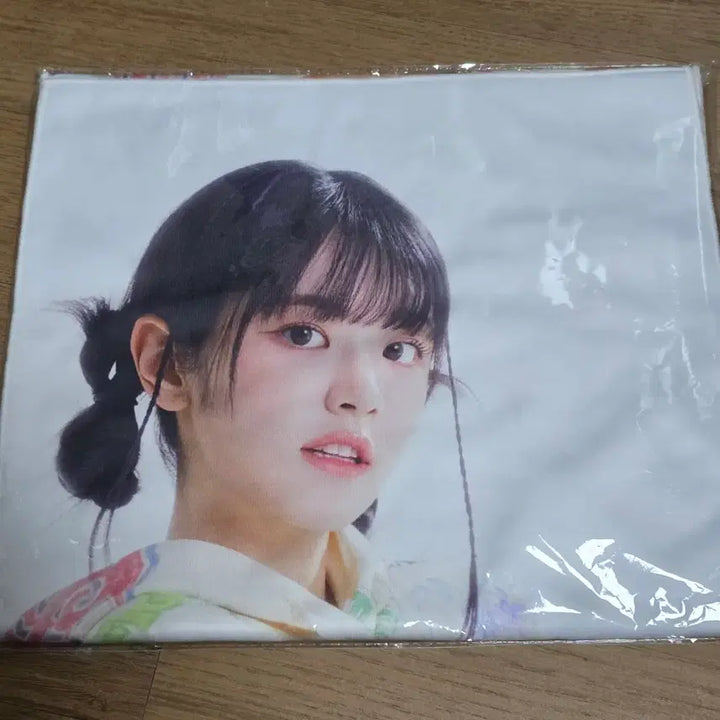 [BUNJANG] QWER World Tour Japan MD Slogan Towel CHODAN / QWER 월드투어 일본 MD 슬로건 타월 쵸단