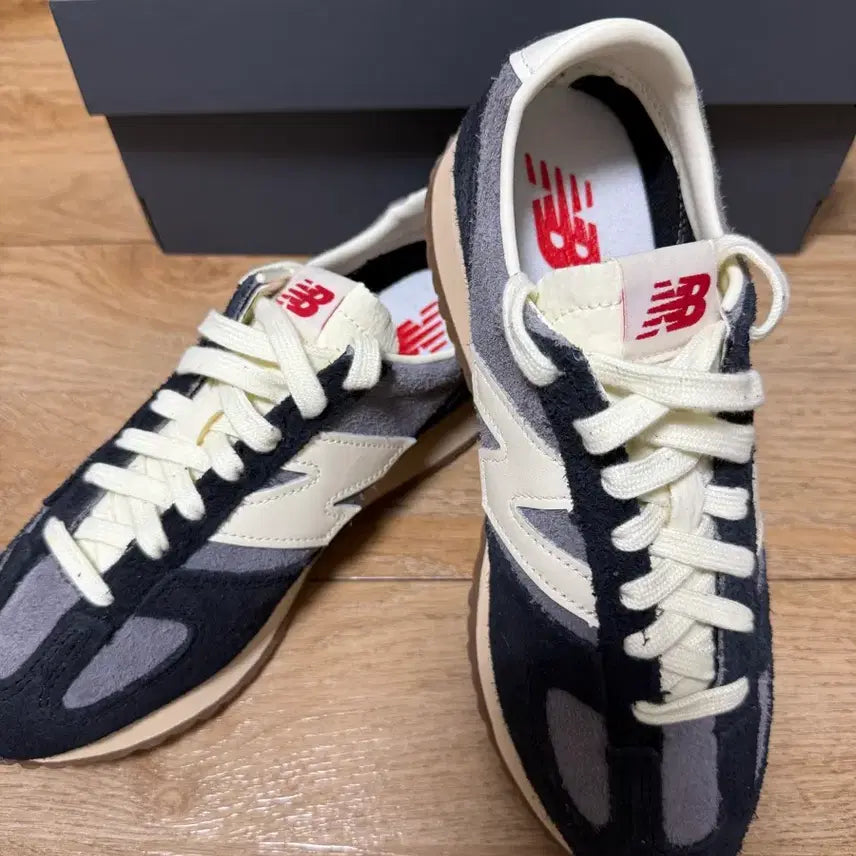 [BUNJANG] New Balance 471 Black Sneakers / 뉴발란스 471 블랙 (김연아 운동화)정품