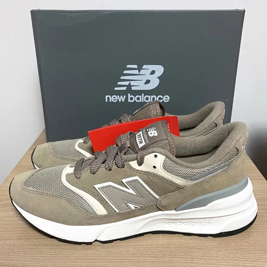 [BUNJANG] New Balance 997 RHSC Sneakers (280mm) / (새제품) 뉴발란스 997 RHSC 280mm 운동화 매장정품