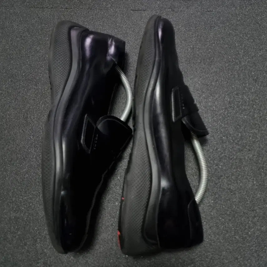 [SOLD OUT] 프라다 토블라치 로퍼 uk 8.5