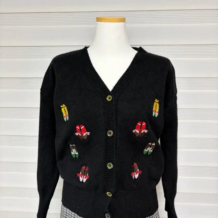 [BUNJANG] Ballet Shoes Embroidered Cardigan / 특가) 발레슈즈 자수 가디건