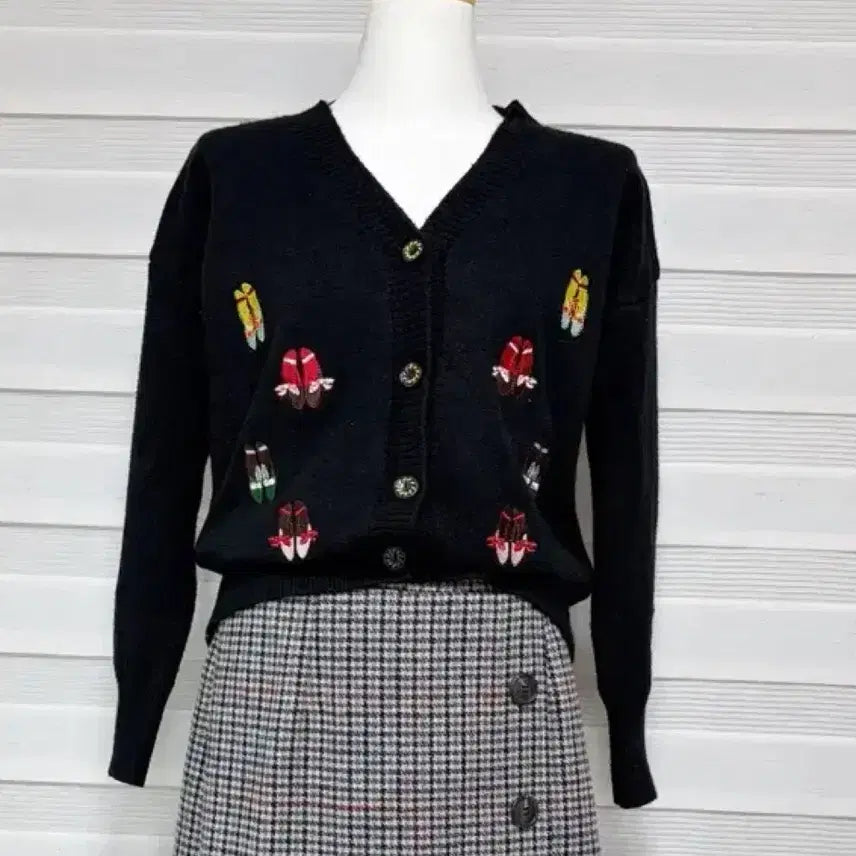 [BUNJANG] Ballet Shoes Embroidered Cardigan / 특가) 발레슈즈 자수 가디건