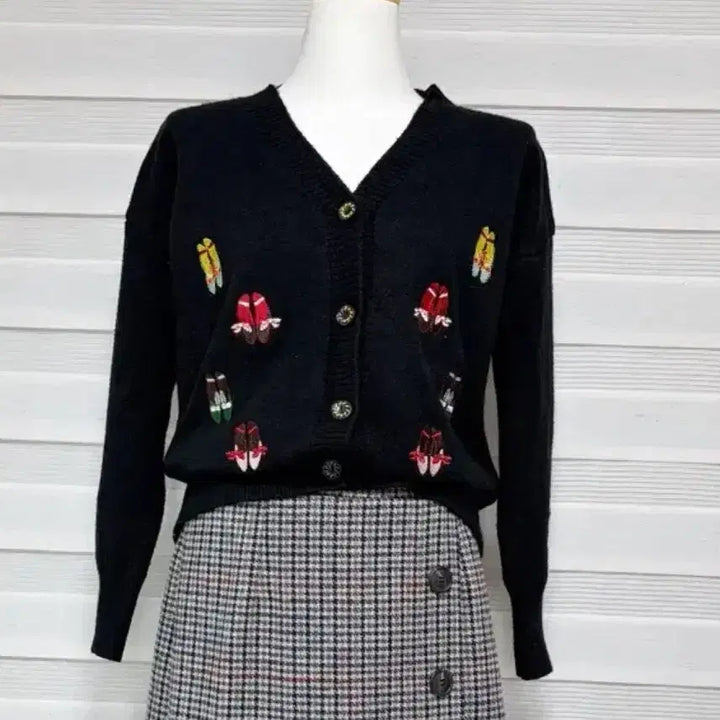 [BUNJANG] Ballet Shoes Embroidered Cardigan / 특가) 발레슈즈 자수 가디건