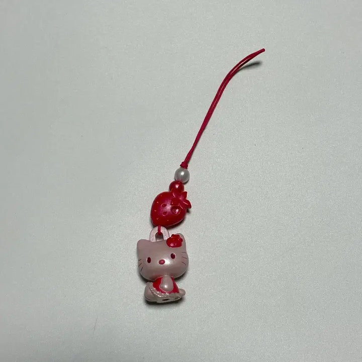 [BUNJANG] Classic Hello Kitty Strawberry Kitty Strap Charm / 고전 헬로키티 스트랩 딸기 키티스트랩