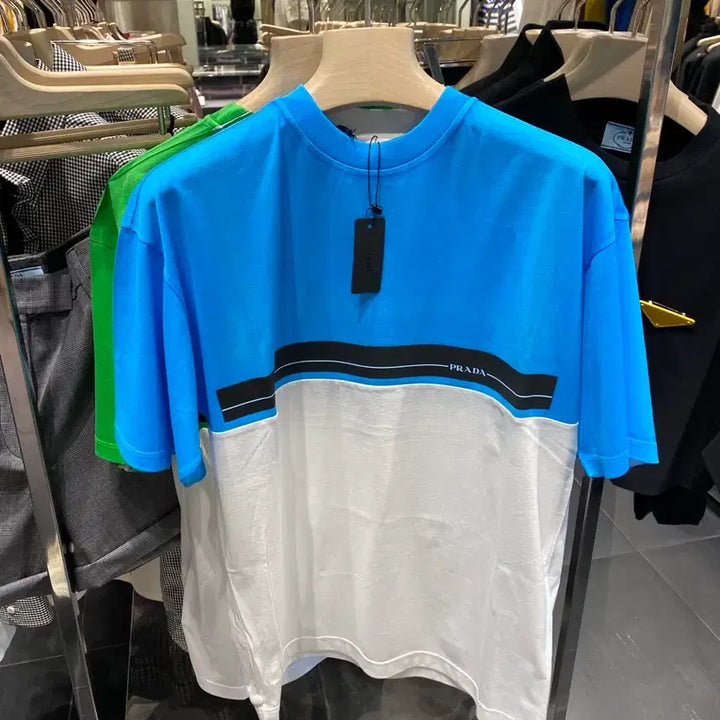 [SOLD OUT] 프라다 티셔츠 핫딜