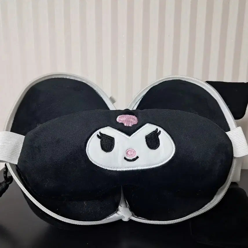 [BUNJANG] Sanrio Kuromi Face Eye Mask Cushion / 산리오 쿠로미 얼굴 안대 쿠션 새상품