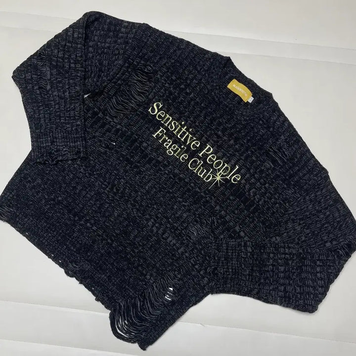 [BUNJANG] MAINBOOTH Fragile Club Damage Sweater M Black / 메인부스(MAINBOOTH) Fragile Club Damage Swea