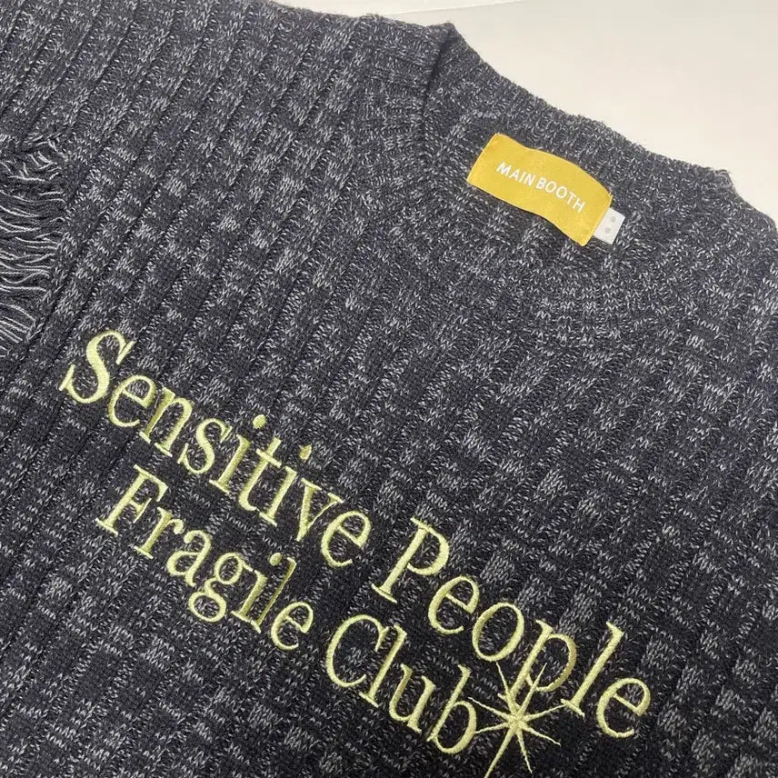 [BUNJANG] MAINBOOTH Fragile Club Damage Sweater M Black / 메인부스(MAINBOOTH) Fragile Club Damage Swea
