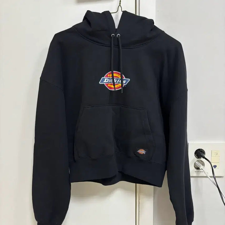 [BUNJANG] Dickies Iconic Logo Crop Hoodie - Black (Size M) / 디키즈 아이코닉 로고 크롭 후드 Black
