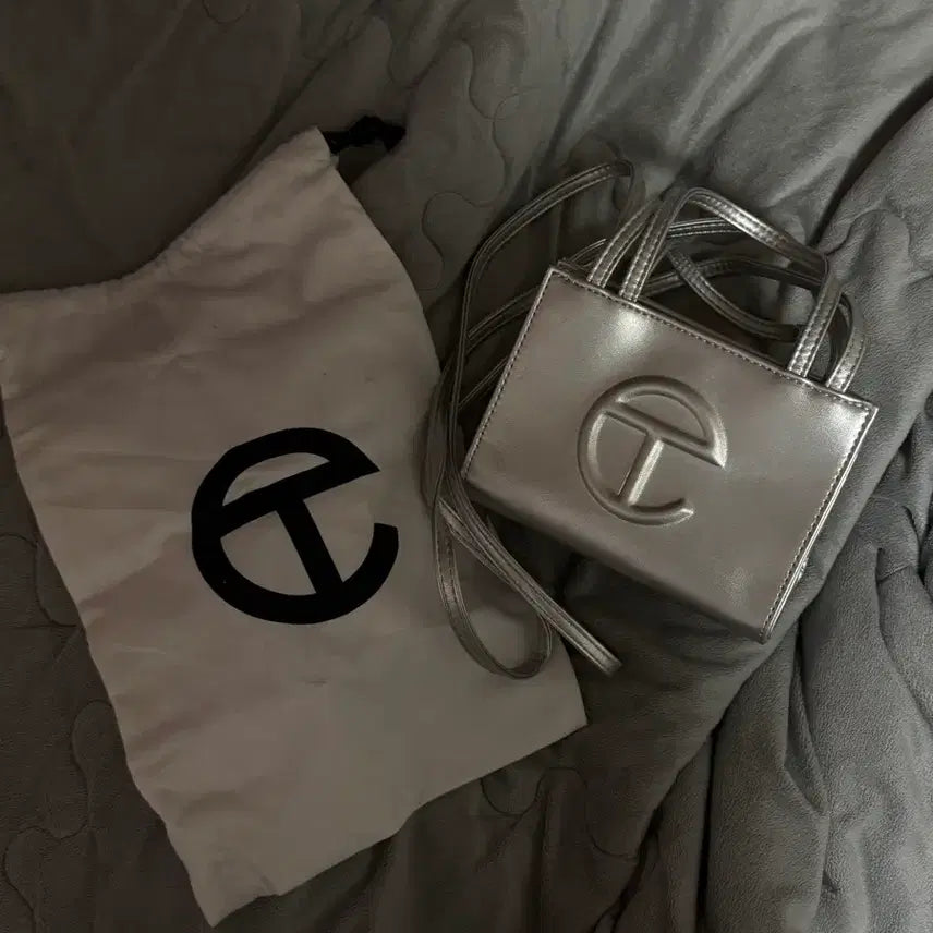 [BUNJANG] Telfar Small Shopping Bag Silver / 텔파 스몰 쇼핑백 실버