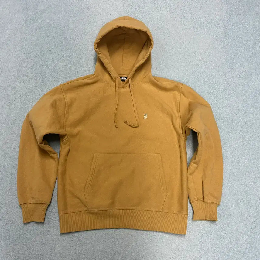[BUNJANG] Stussy Small Logo Mustard Hoodie / 스투시 스몰로고 머스타드 후드티