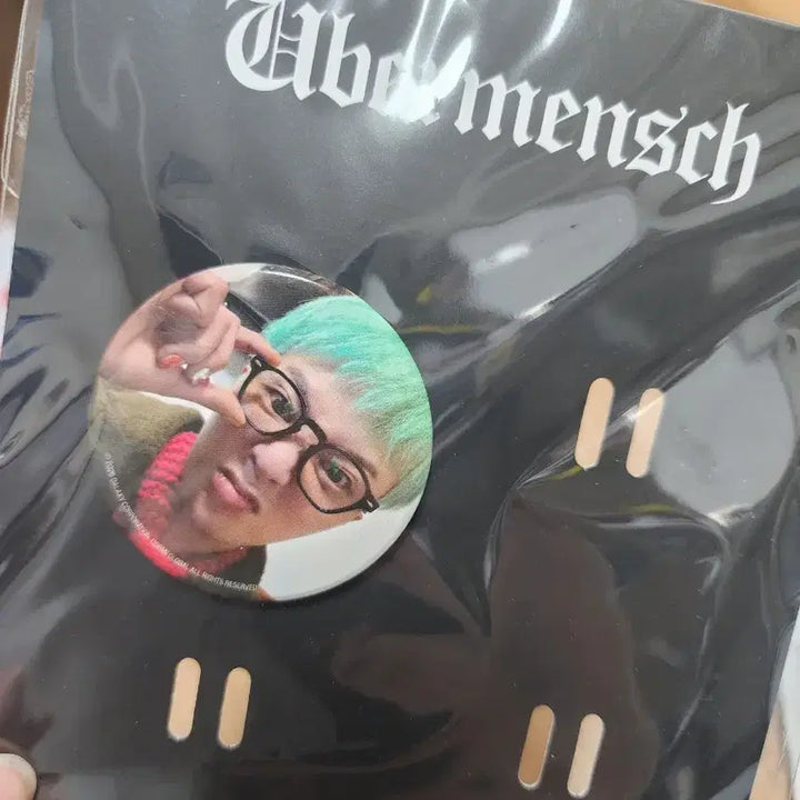[BUNJANG] G-Dragon (GD) Weversesh Japan Limited Edition Pin / 지드래곤 지디 위버멘쉬 일본한정 뱃지 1개  새상품