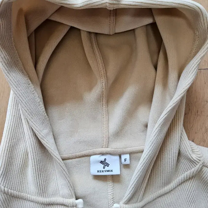 [SOLD OUT] 젝시믹스 크롭 후드집업