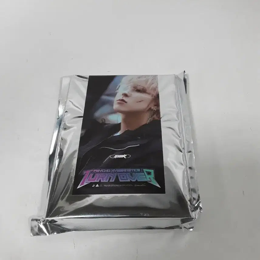 [BUNJANG] ONEWE Giuk TURN OVER Album Sealed / 원위 기욱 TURN OVER 앨범 미개봉