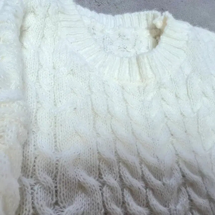 [BUNJANG] Kkwabaegi Knit Top / 꽈베기니트티 새거 77