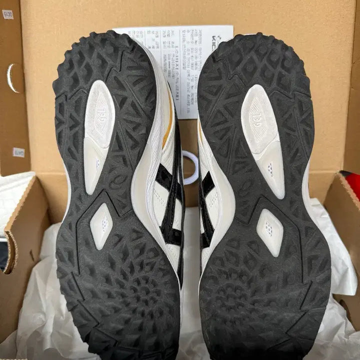 [BUNJANG] Asics C3 TF Turf Shoes / 아식스 C3 TF 245