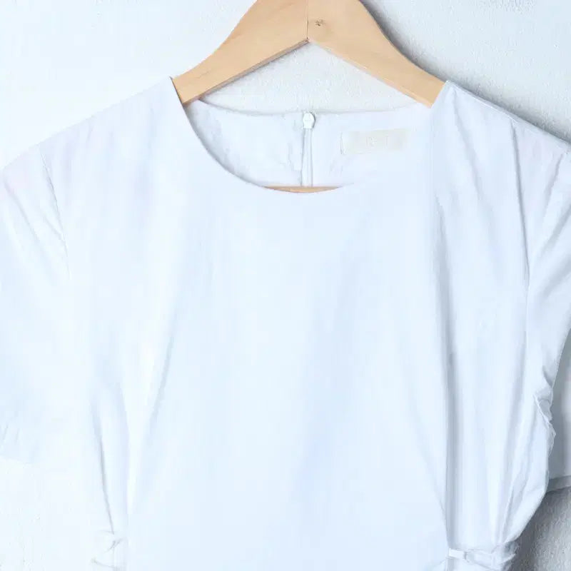 [BUNJANG] W(F) Riel Dress White V-neck Dress / W(F) 리엘 드레스 원피스 반팔 블라우스 화이트 뷔스띠에-17727
