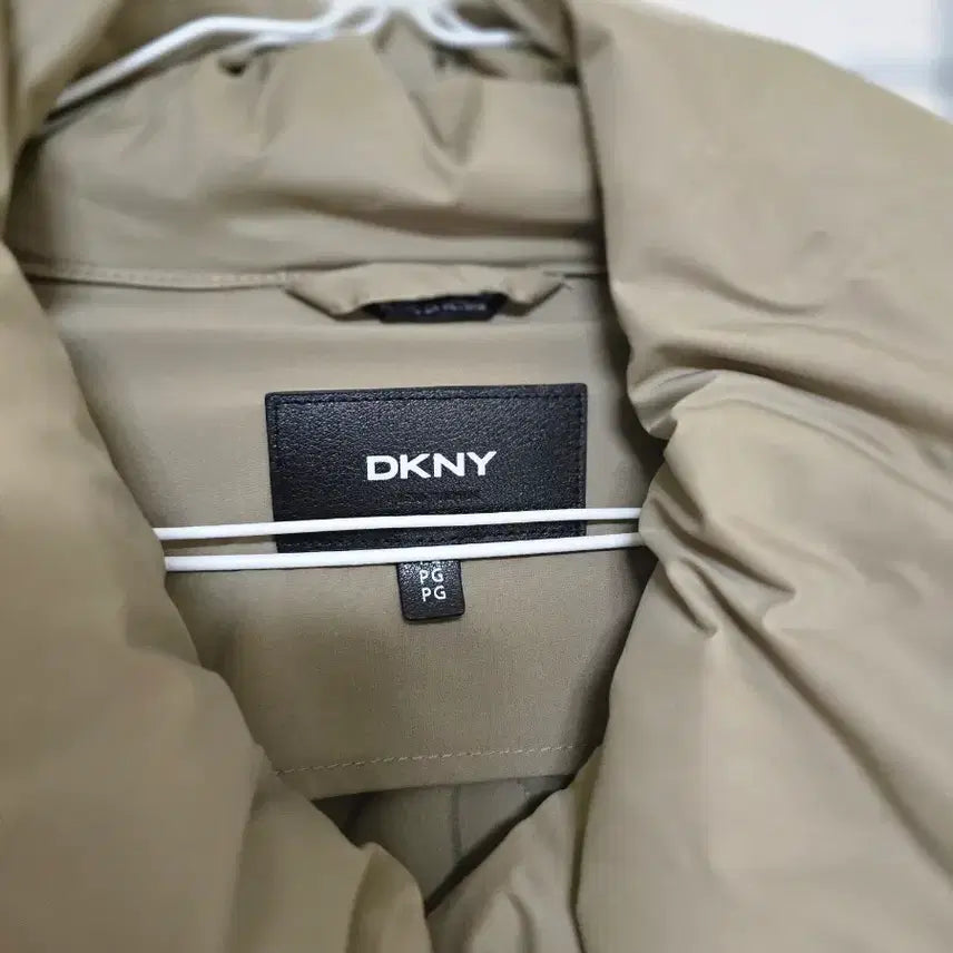 [SOLD OUT] DKNY 여성 패딩 라지사이즈