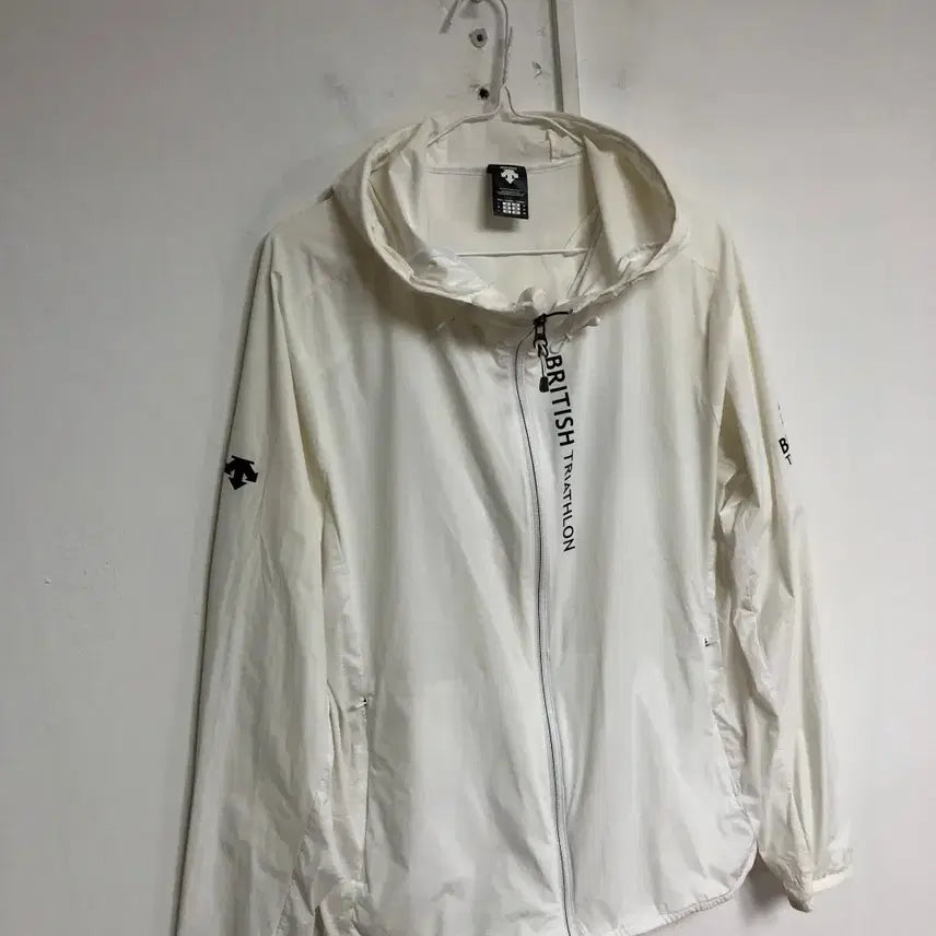 [SOLD OUT] 데상트 남성 후드자켓 100L@9960