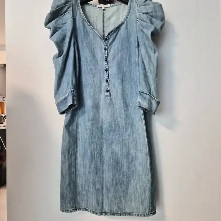 [BUNJANG] Maje Puff Shoulder Denim Mini Dress / 마쥬(maje) 퍼프 숄더 데님 미니 원피스