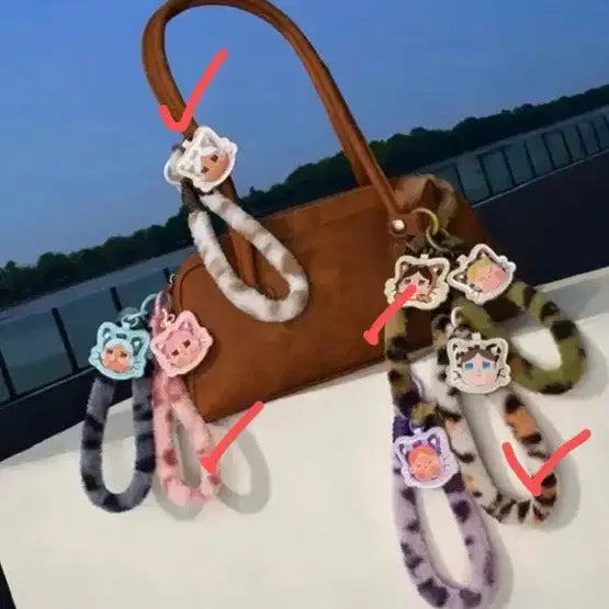 [BUNJANG] Pop Mart Leopard Cat Strap Keychain Set / 크라이베이비 와일드캣 표범냥이 시크릿 스트랩