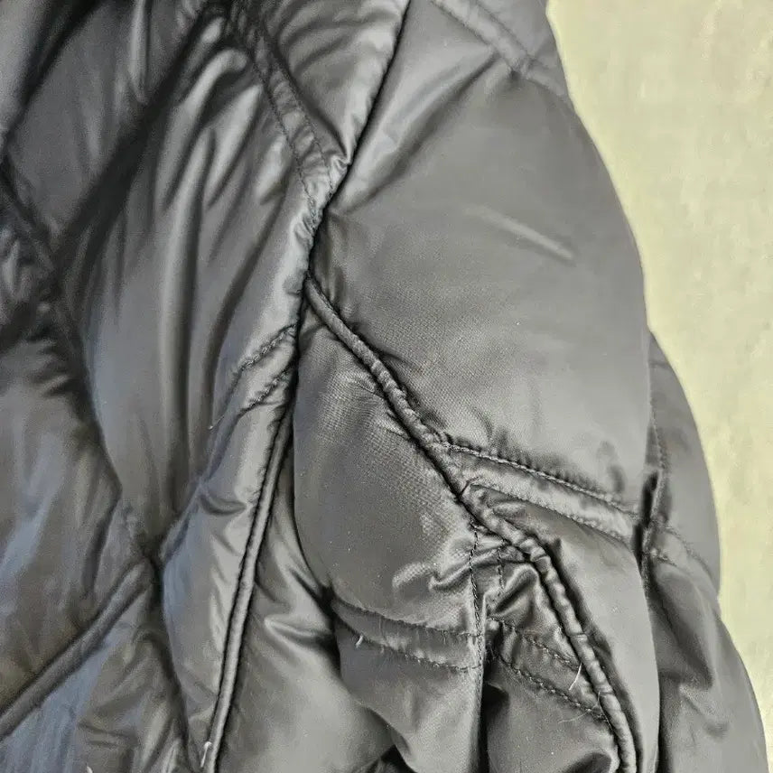 [BUNJANG] Petratey Hooded Quilted Long Down Jacket Black / 페트레이 후드 퀼팅 롱패딩 블랙 정품40