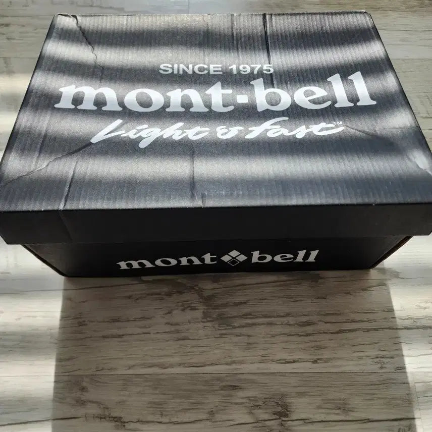 [BUNJANG] Montbell Urban Riverflex Shoes 240 / (새상품)몽벨 어반 리버 플렉스 슈즈 240 운동화 트래킹화 스니커즈