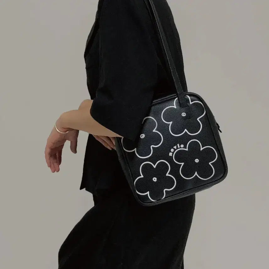 [BUNJANG] NOVIO Mari Bag S Shoulder Tote Bag / 노비오 NOVIO 마리백S 숄더백 토트백 플라워 가방