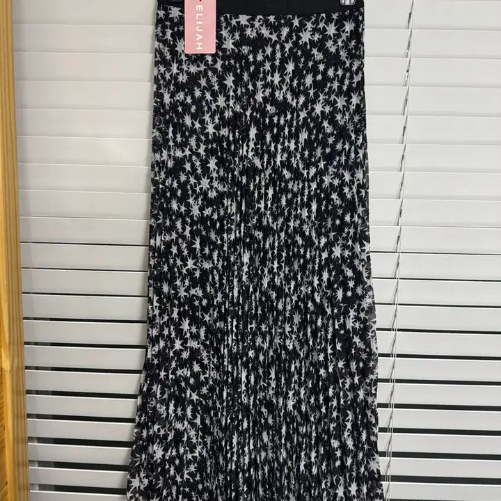 [BUNJANG] ELIJAH Star Pattern Pleated Midi Skirt / ELIJAH 별 패턴 플리츠 스커트