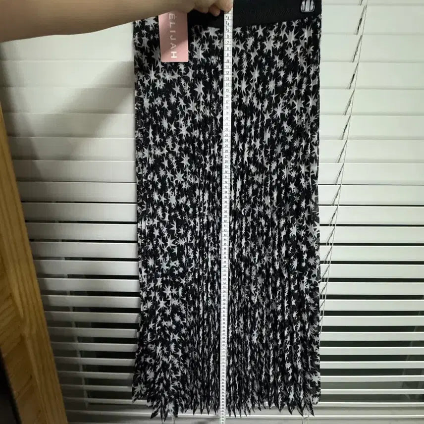 [BUNJANG] ELIJAH Star Pattern Pleated Midi Skirt / ELIJAH 별 패턴 플리츠 스커트
