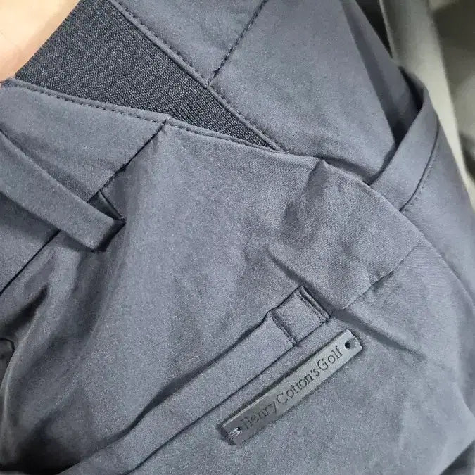 [BUNJANG] Henry Cotton Golf Black Shorts New / 헨리커튼 골프 블랙 반바지 새상품