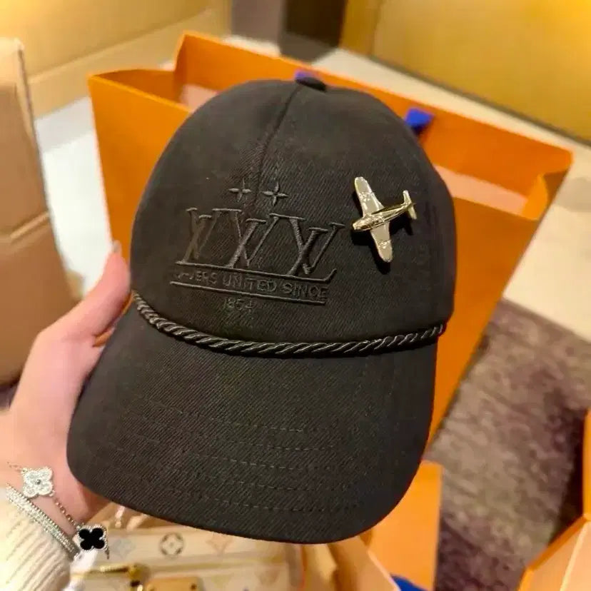[BUNJANG] Louis Vuitton New Arrival Black Cap / 루이비통 신상 볼캡 블랙