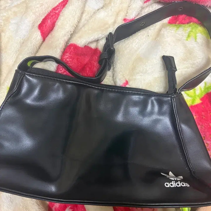 [BUNJANG] Adidas Leather Crossbody Bag Black / 아디다스 크로스백 가방 레더 블랙