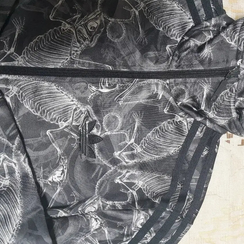 [BUNJANG] Adidas x Carnovsky Skeleton Printing Track Top - Size S / [상태최상]아디다스x카르노브스키 트랙탑 스켈레톤 프린팅 S