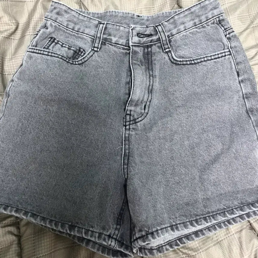 [BUNJANG] A-Line Fit Grey Denim Shorts / 그레이 데님 숏팬츠