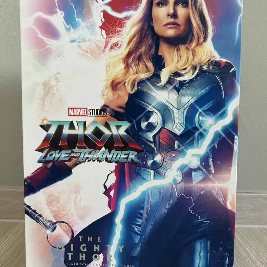 [BUNJANG] Hot Toys MMS663 Mighty Thor Figure / 핫토이 mms663 마이티토르