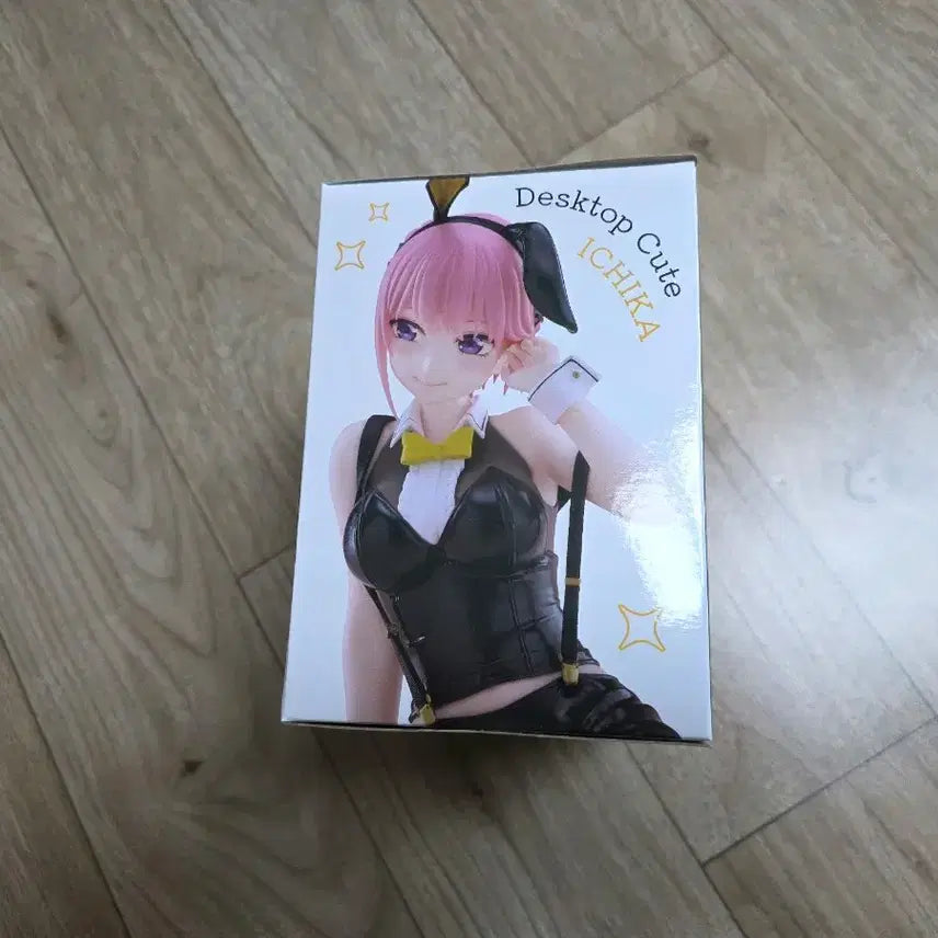 [BUNJANG] Taito Quintessential Quintuplets Ichika Bunny Figure / 타이토 오등분의 신부" 피규어의 "데스크탑 큐트 이치카 바니 판매합니다.