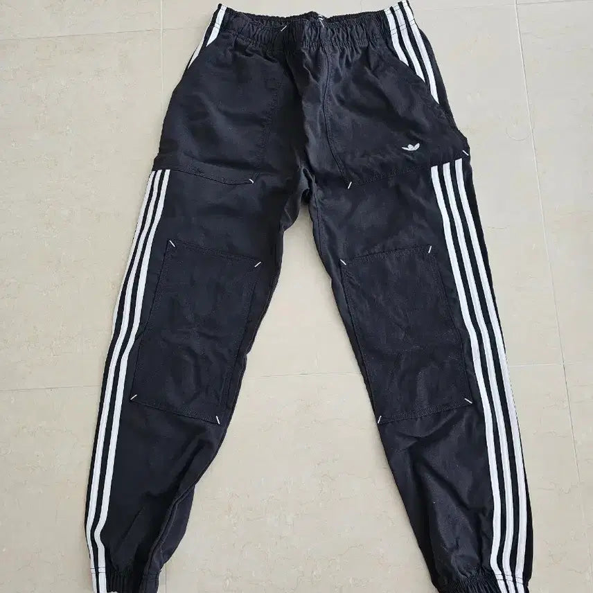 [BUNJANG] Adidas Three-Stripe Jogger Pants / 아디다스 조거팬츠