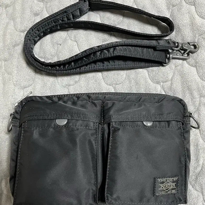 [BUNJANG] Porter Yoshida &amp; Co. New Tanker Shoulder Bag Black / Porter 요시다포터 뉴탱커 숄더백 블랙