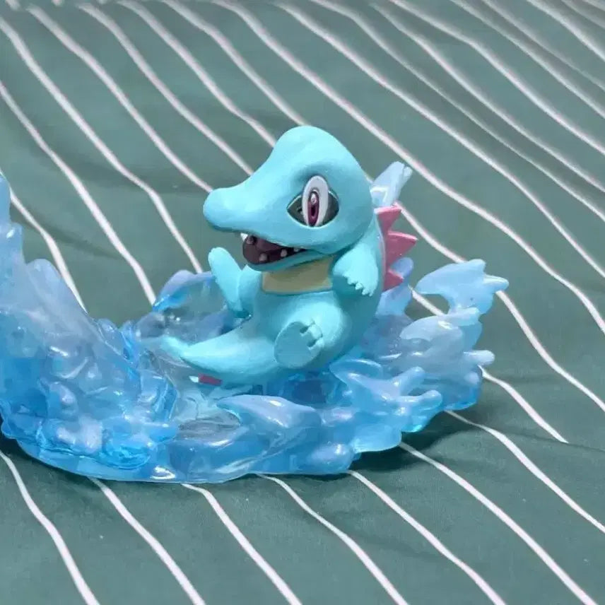[BUNJANG] Pokemon Leafeon Desk Figure / 포켓몬스터 리멘트 리아코 데스크 피규어