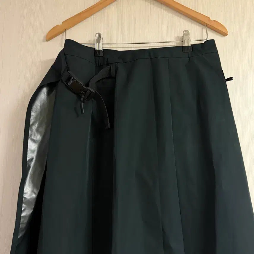 [BUNJANG] Spider 2-Way Skirt / 스파이더 2way 스커트 플리츠 + 랩스커트
