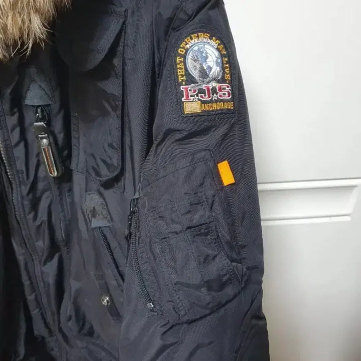 [SOLD OUT] 파라점퍼스 고비 s 상태 좋음